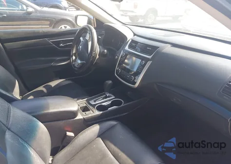 2018 Nissan Altima 2.5 Sr из США, поврежденный, VIN 1N4AL3AP1JC273334